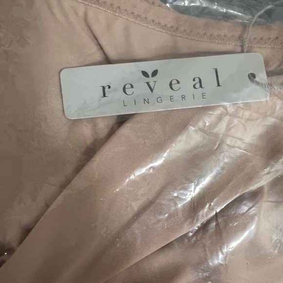 NEW REVEAL Low-Key Full-Coverage Minimizer Bra Size: 42DDD - Picture 6 of 7